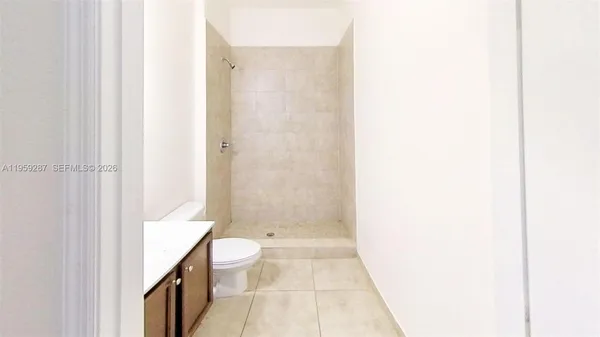 $2,700 | 230 Northwest 109th Avenue, Unit 103, Miami, FL 33172