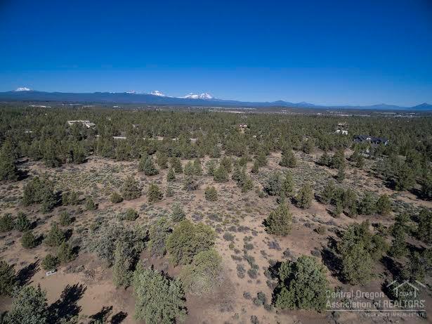 64325 Hunnell Road Bend, OR 97703 - Photo 5 of 22 Additional Photo