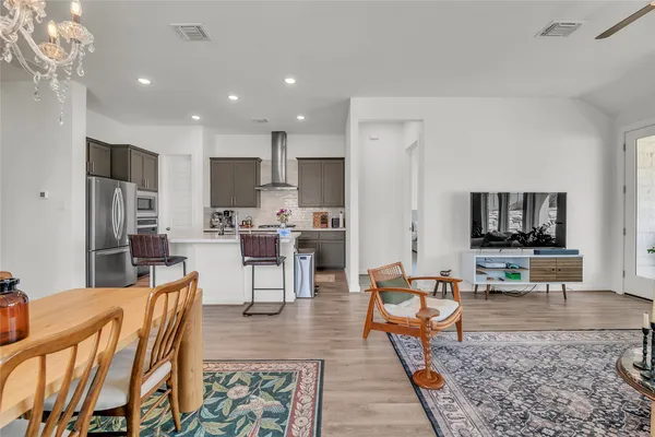 $2,400 | 187 Alicante Lane, Georgetown, TX 78628