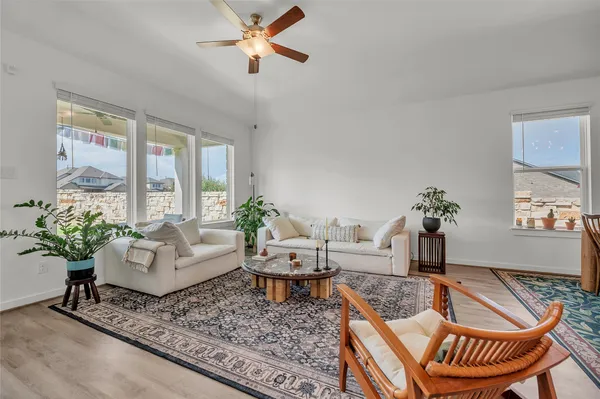 $2,400 | 187 Alicante Lane, Georgetown, TX 78628