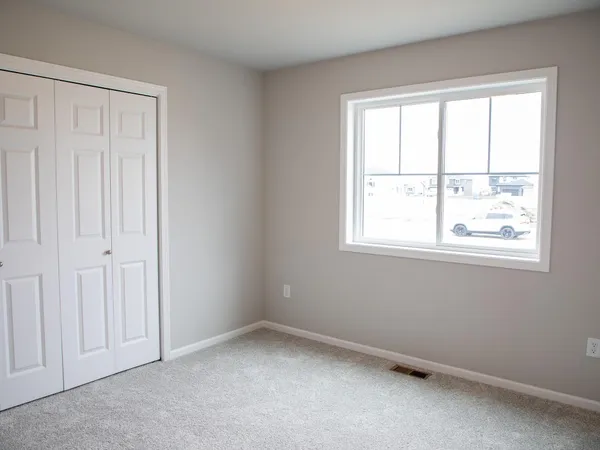 $479,999 | 10219 73rd Street South, Horace, ND 58047
