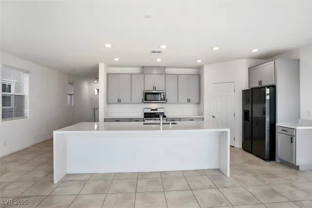 $2,600 | 3151 Segesta Avenue, Henderson, NV 89044