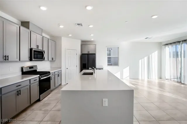 $2,600 | 3151 Segesta Avenue, Henderson, NV 89044