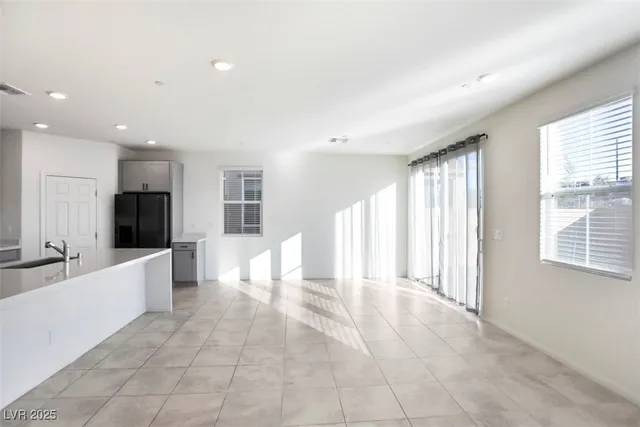 $2,600 | 3151 Segesta Avenue, Henderson, NV 89044