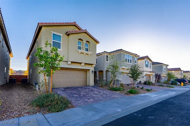 $2,600 | 3151 Segesta Avenue, Henderson, NV 89044