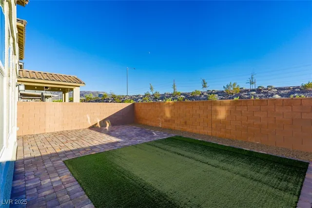 $2,600 | 3151 Segesta Avenue, Henderson, NV 89044