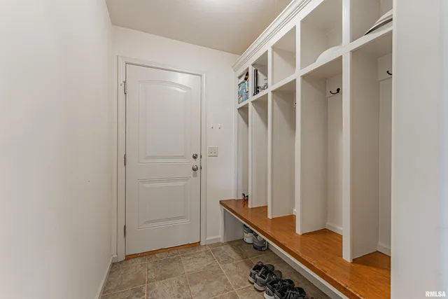 $260,000 | 3 Megan Court, Bloomington, IL 61705