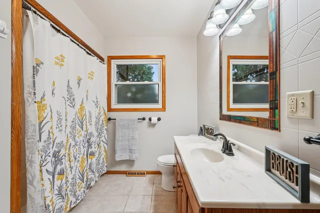 $429,900 | N7427 Hillendale Parkway, Beaver Dam, WI 53916