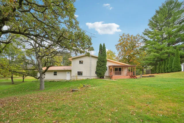 $429,900 | N7427 Hillendale Parkway, Beaver Dam, WI 53916