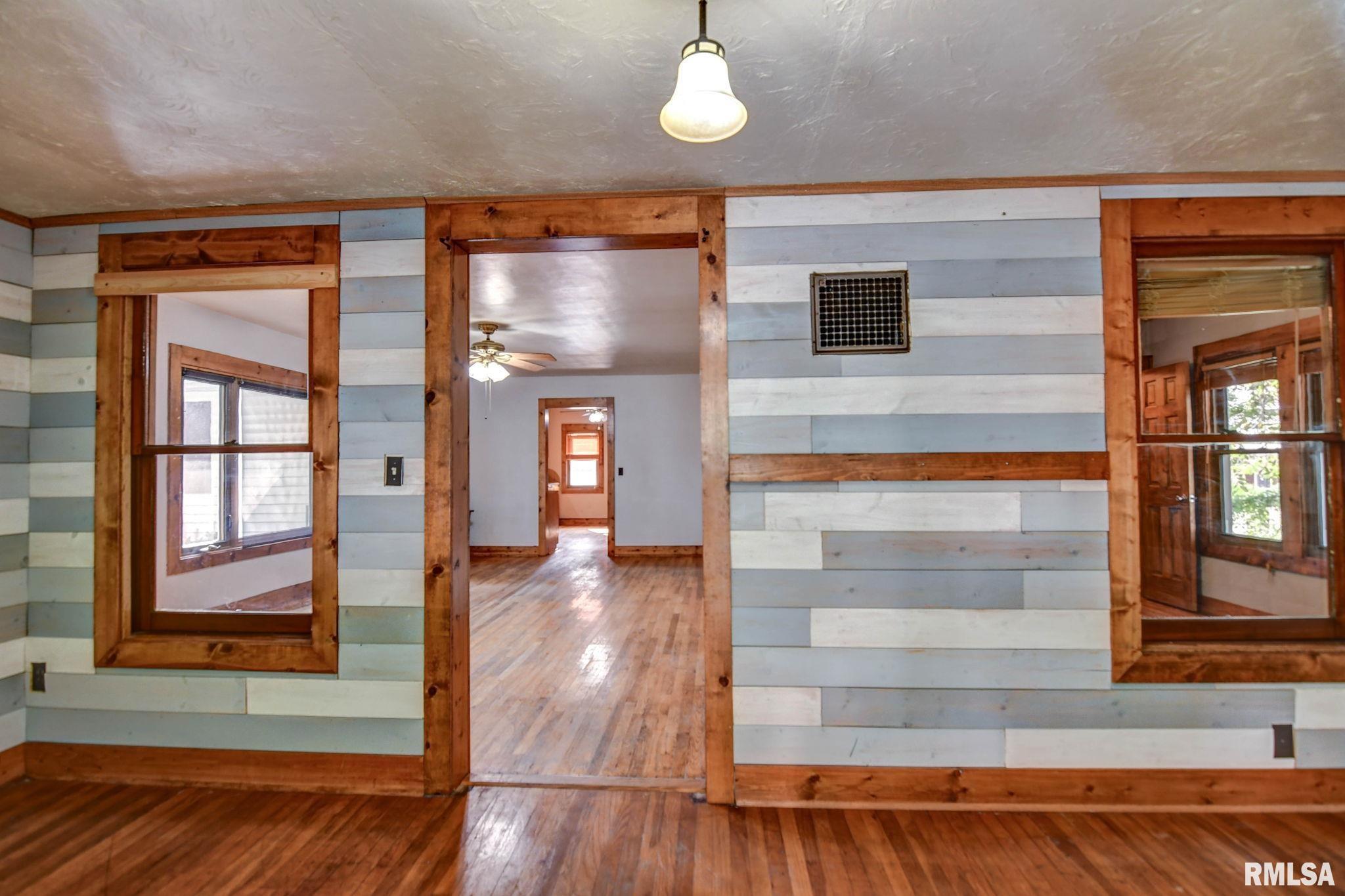 507 North Spruce Street Nokomis, IL 62075 - Photo 13 of 78