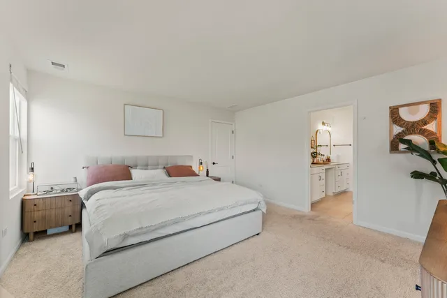 $814,000 | 21742 North Ashley Street, Kildeer, IL 60047