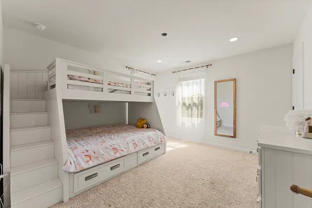 $814,000 | 21742 North Ashley Street, Kildeer, IL 60047