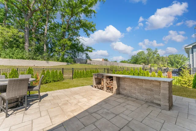 $814,000 | 21742 North Ashley Street, Kildeer, IL 60047