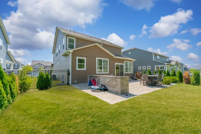 $814,000 | 21742 North Ashley Street, Kildeer, IL 60047