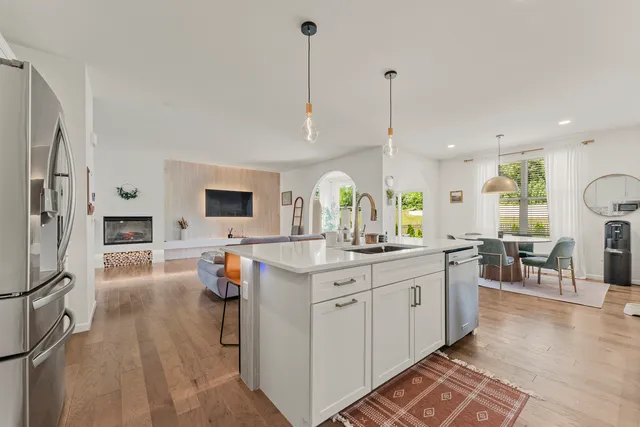 $814,000 | 21742 North Ashley Street, Kildeer, IL 60047