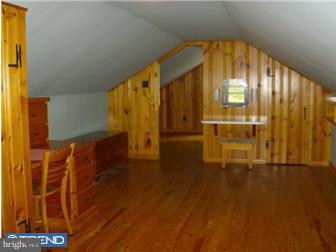 172 Mull Avenue Sinking Spring, PA 19608 - Photo 9 of 10