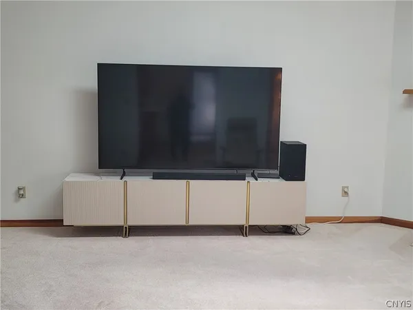 $234,540 | 3054 Town Center Road East, Lysander, NY 13027