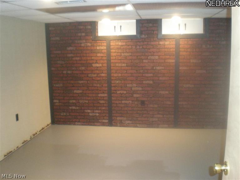 7210 Maplewood Road Parma, OH 44130 - Photo 12 of 17 Gallery Image 12
