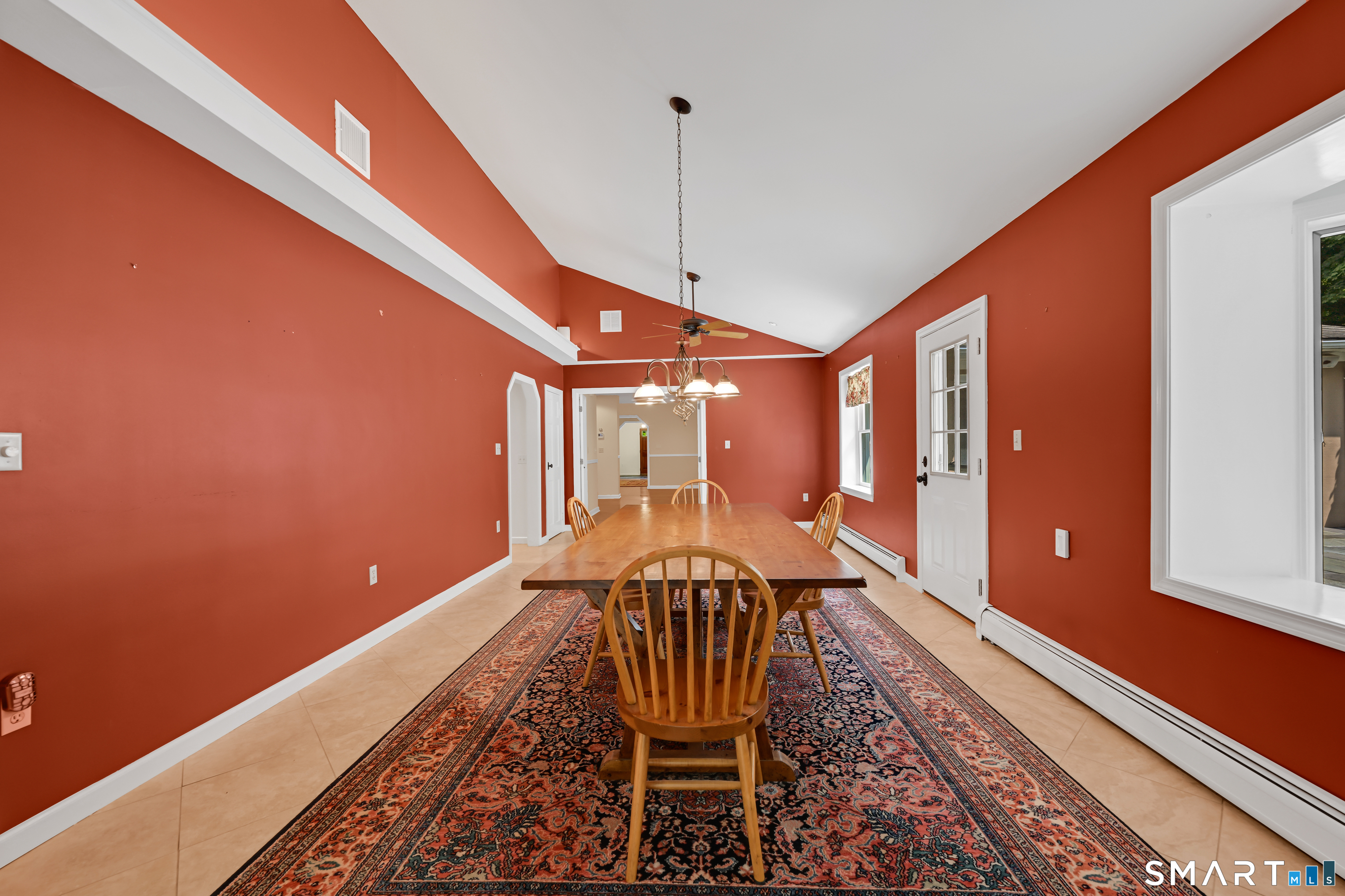 24 Scuppo Road Woodbury, CT 06798 - Photo 9 of 40 Dining room