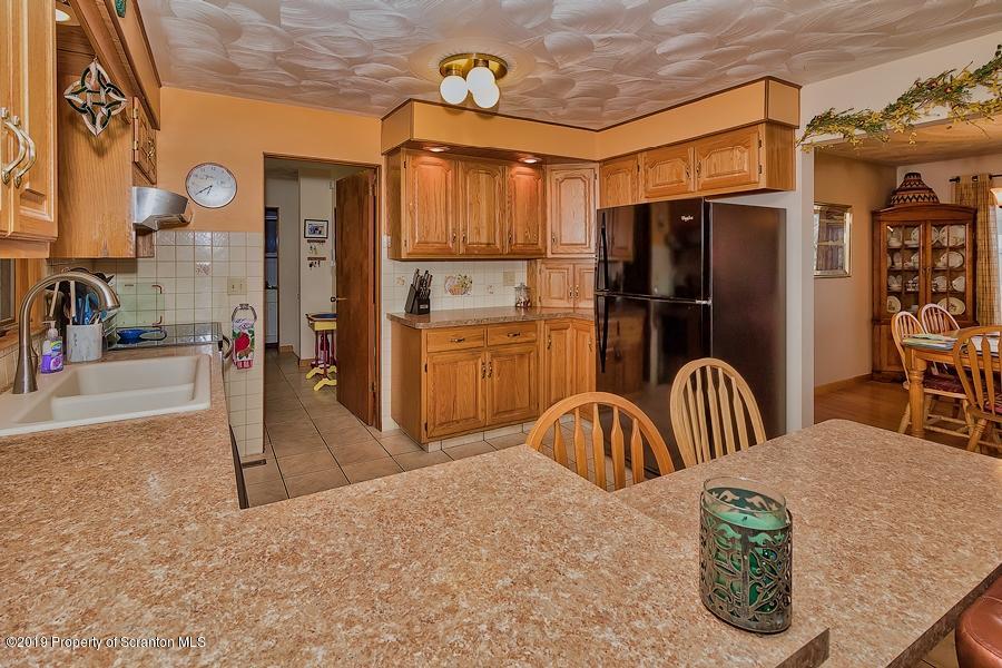 110 T Rt 358 Moscow, PA 18444 - Photo 7 of 24 Gallery Image 7
