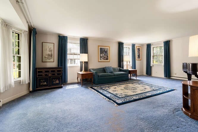 19 Saddle Club Road Lexington, MA 02420 - Photo 8 of 29 Gallery Image 8