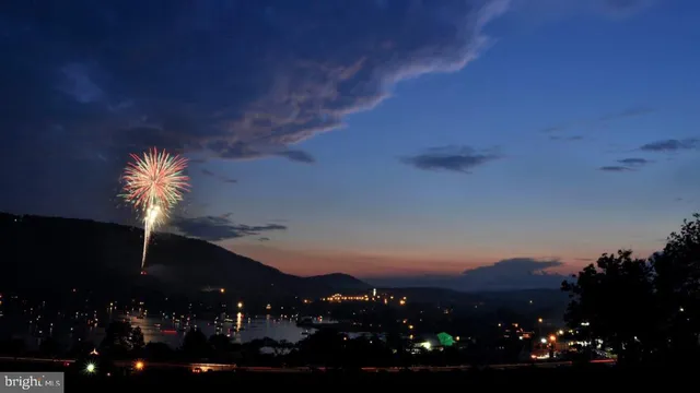 $649,000 | 1118 Lake Shore Drive, Oakland, MD 21550