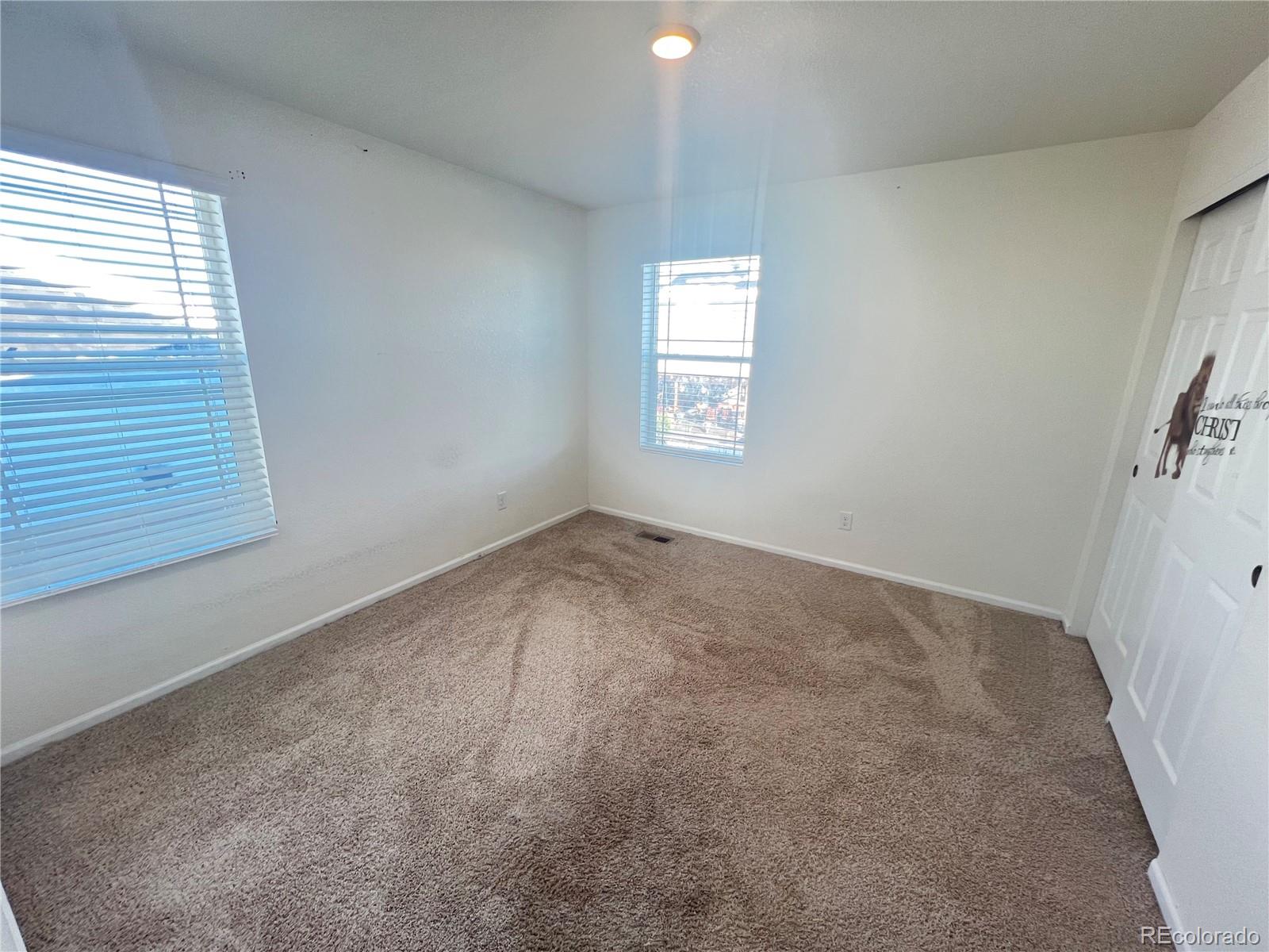 6040 North Gibralter Court Aurora, CO 80019 - Photo 8 of 14