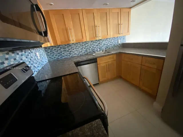 a view of utility room