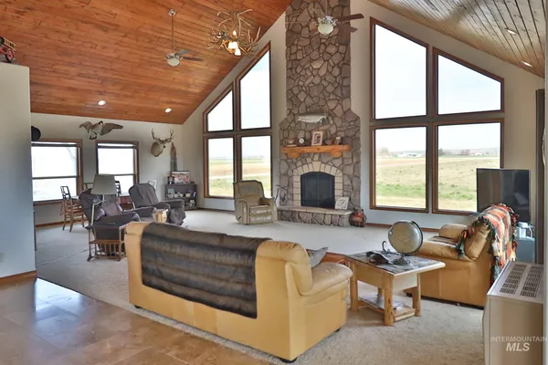 $2,700,000 | 4367 West Central Road, Emmett, ID 83617
