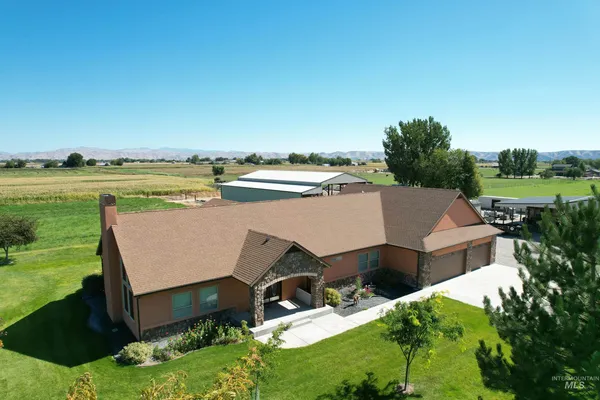 $2,700,000 | 4367 West Central Road, Emmett, ID 83617