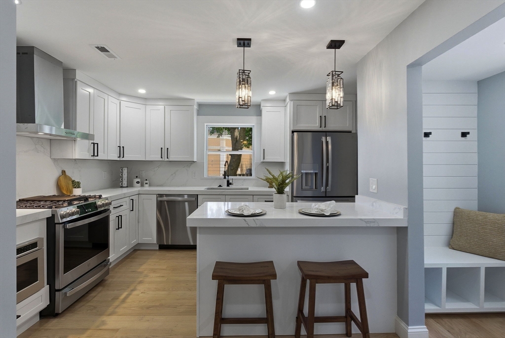 6 Linden Road, Unit A Melrose, MA 02176 - Photo 5 of 38 Gallery Image 5