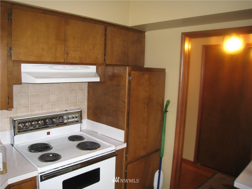 1761 Holcomb Road Kelso, WA 98626 - Photo 4 of 25 Gallery Image 4