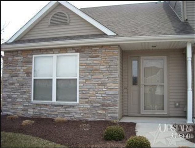10037 Oak Trail Road Fort Wayne, IN 46825 - Photo 2 of 13