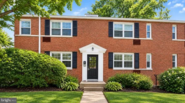 $1,625 | 211 North Trenton Street, Unit 4, Arlington, VA 22203