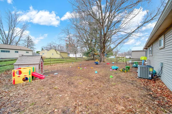 $227,500 | 3657 Roosevelt Circle, Jackson, MI 49203