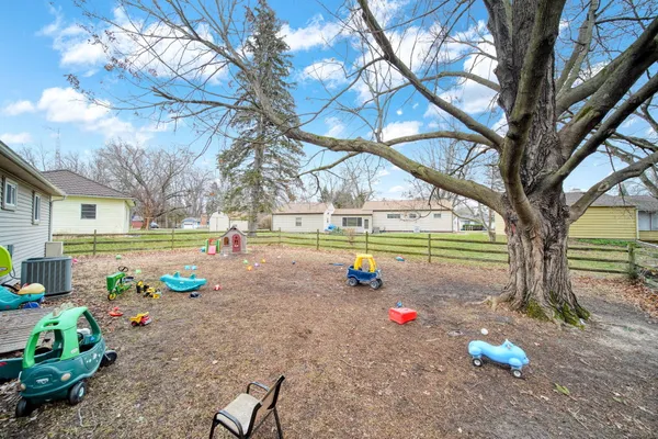 $227,500 | 3657 Roosevelt Circle, Jackson, MI 49203