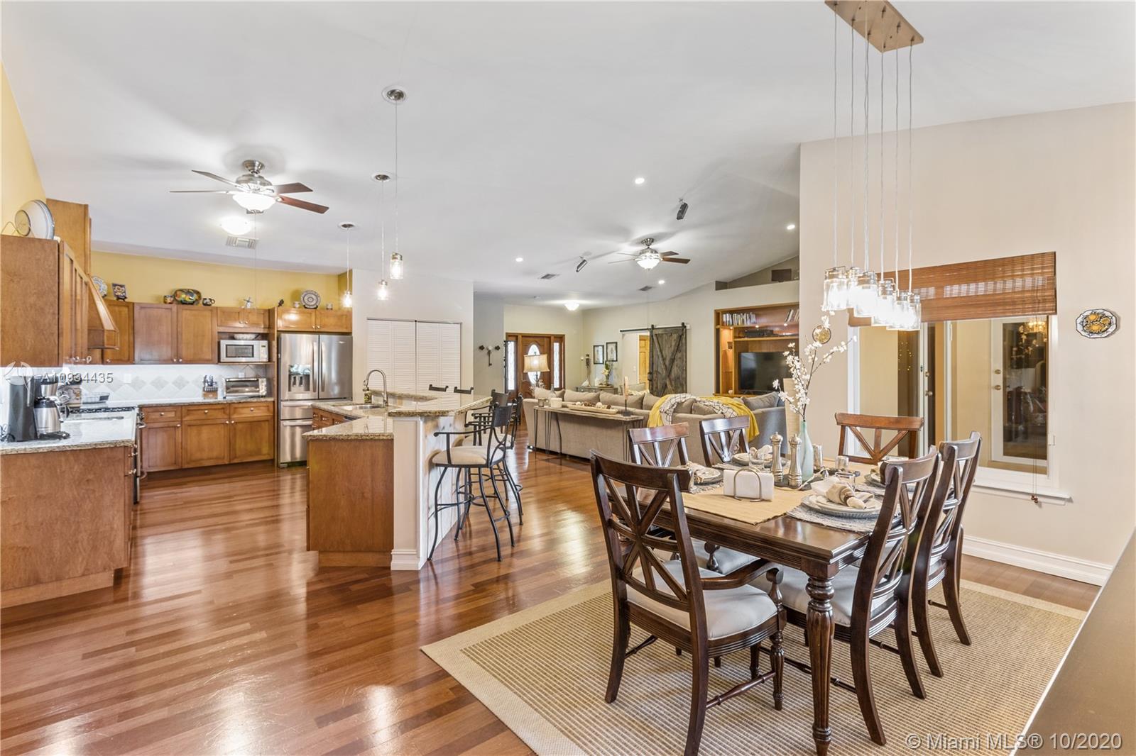 19485 Southwest 288th Street Homestead, FL 33030 - Photo 13 of 50