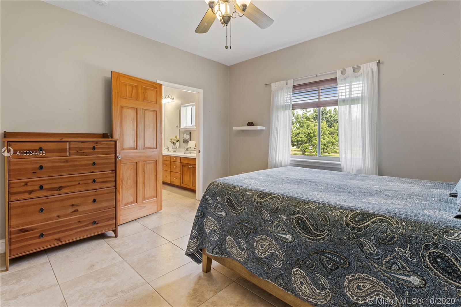 19485 Southwest 288th Street Homestead, FL 33030 - Photo 21 of 50