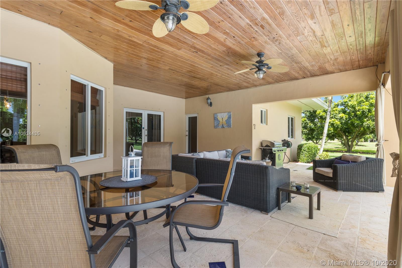 19485 Southwest 288th Street Homestead, FL 33030 - Photo 33 of 50