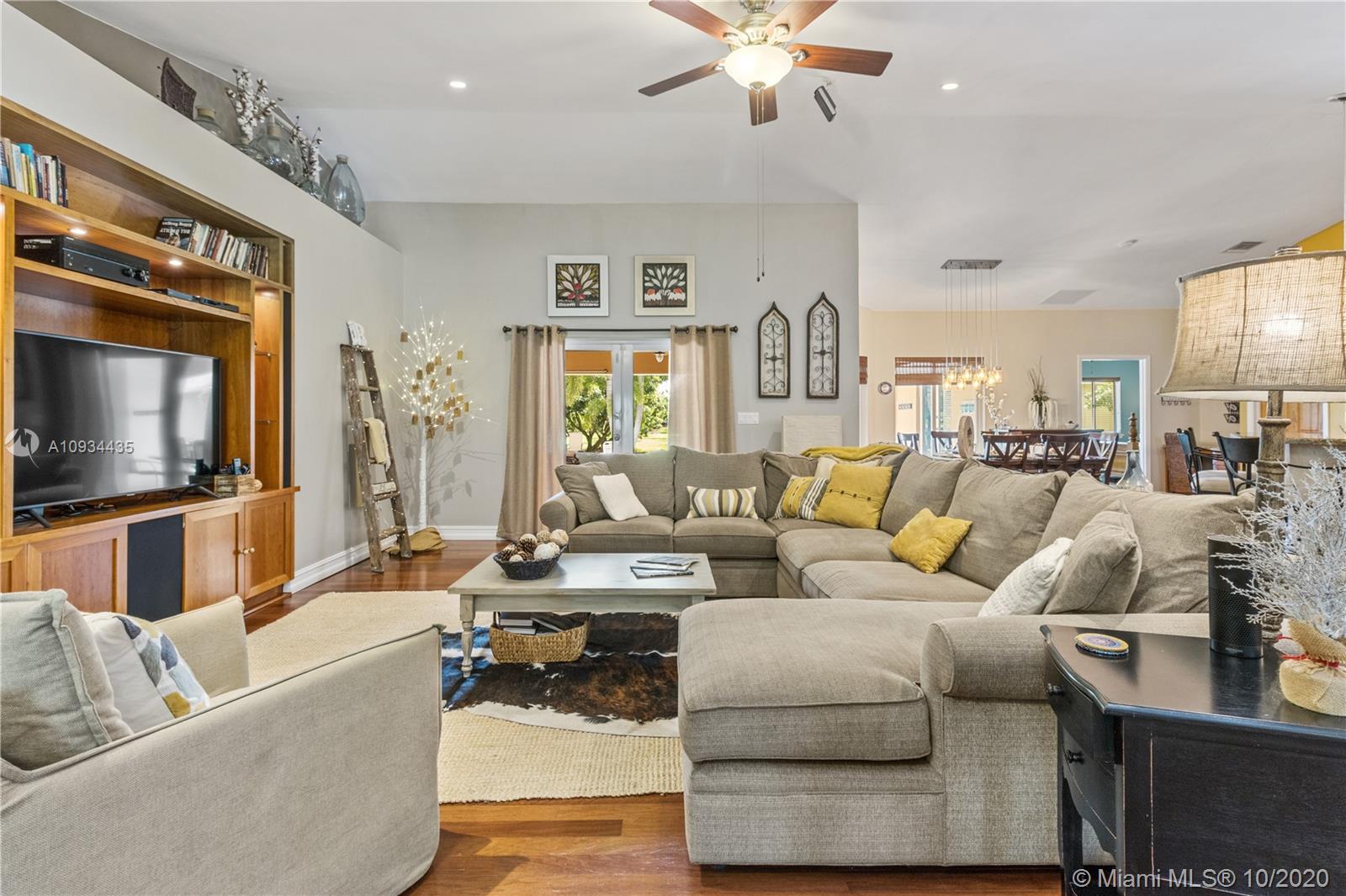 19485 Southwest 288th Street Homestead, FL 33030 - Photo 6 of 50