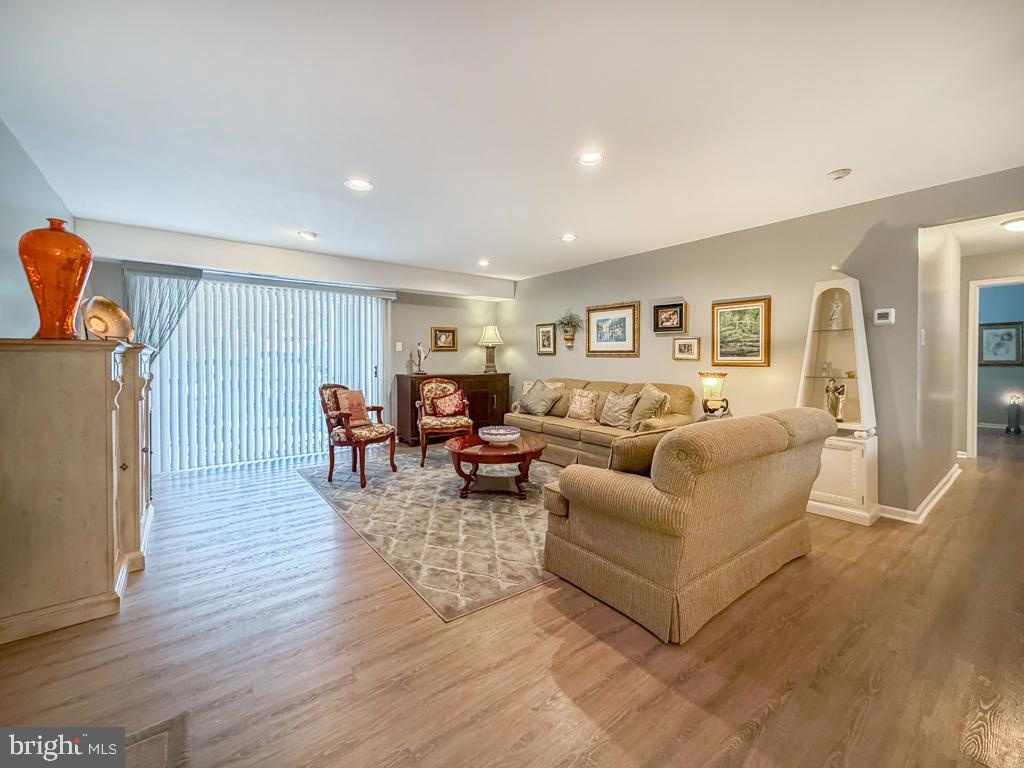 72105 Delaire Landing Road Philadelphia, PA 19114 - Photo 4 of 34 Living Rm Glass Door to Patio