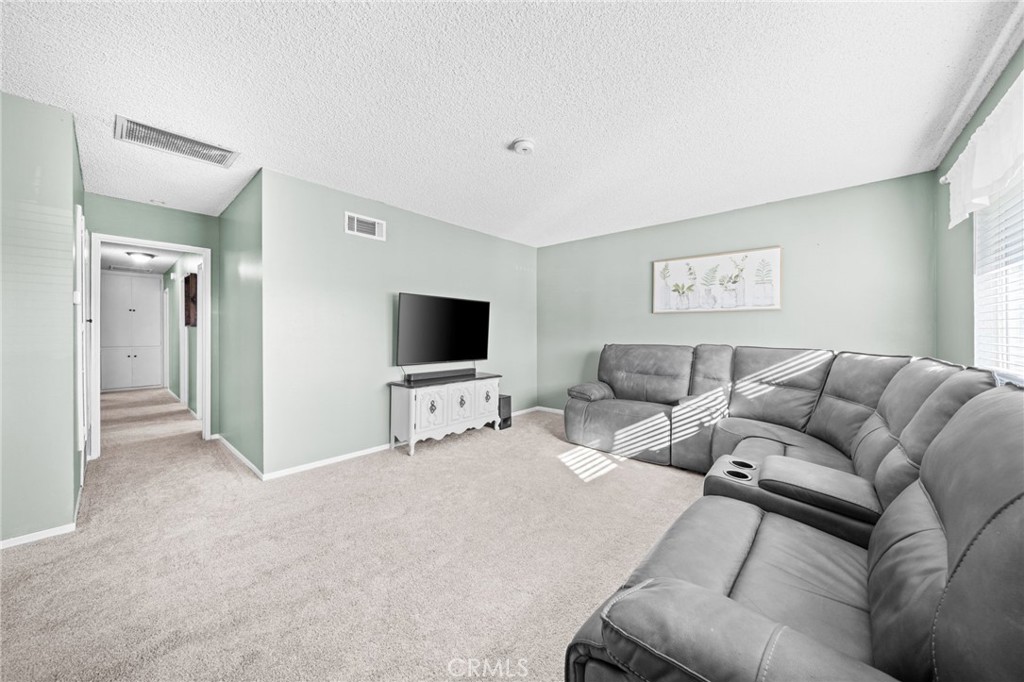 4229 Wheeler Street Riverside, CA 92503 - Photo 7 of 53 Gallery Image 7