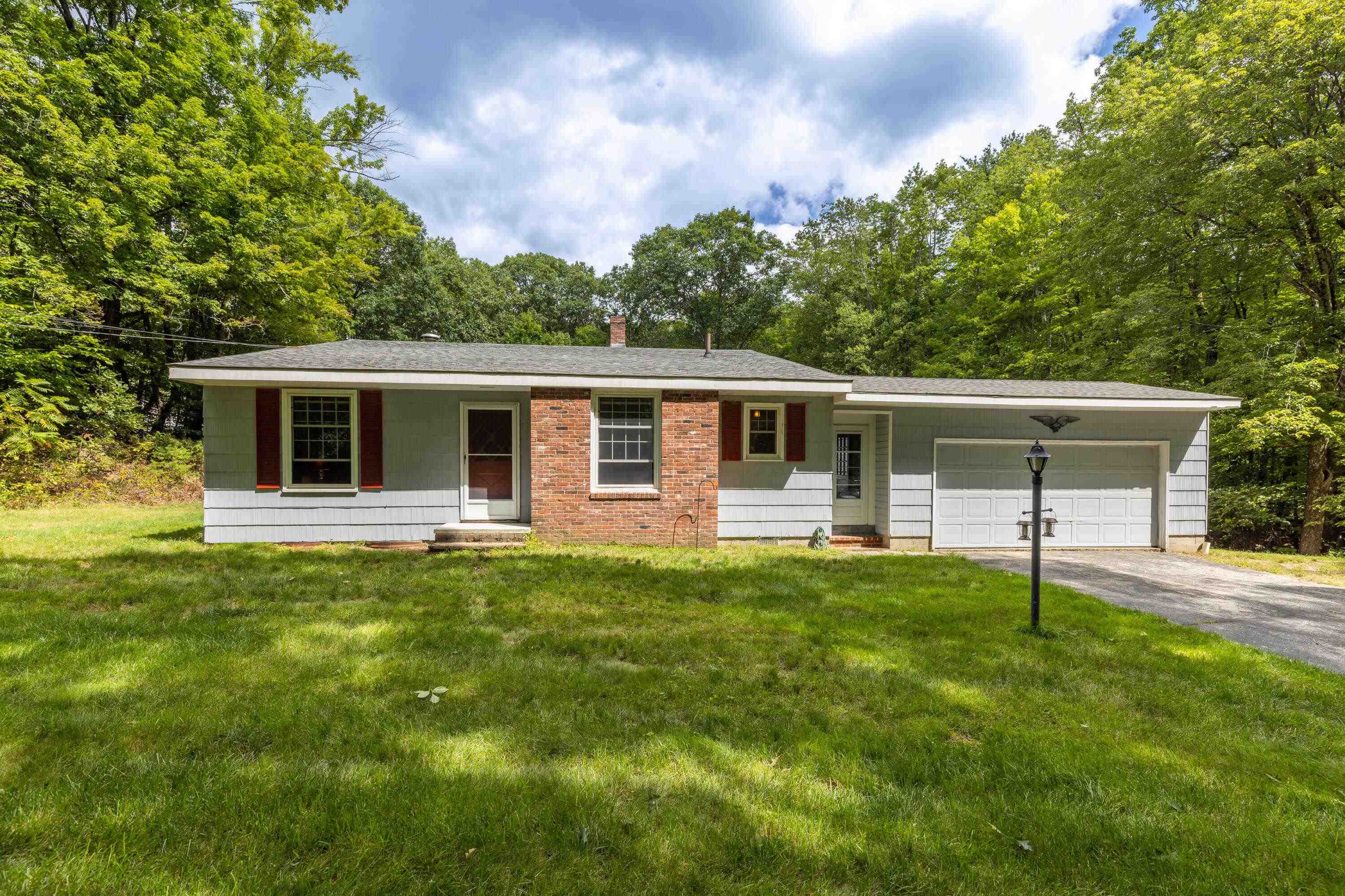 169 Estes Road Rochester, NH 03867 - Photo 1 of 26