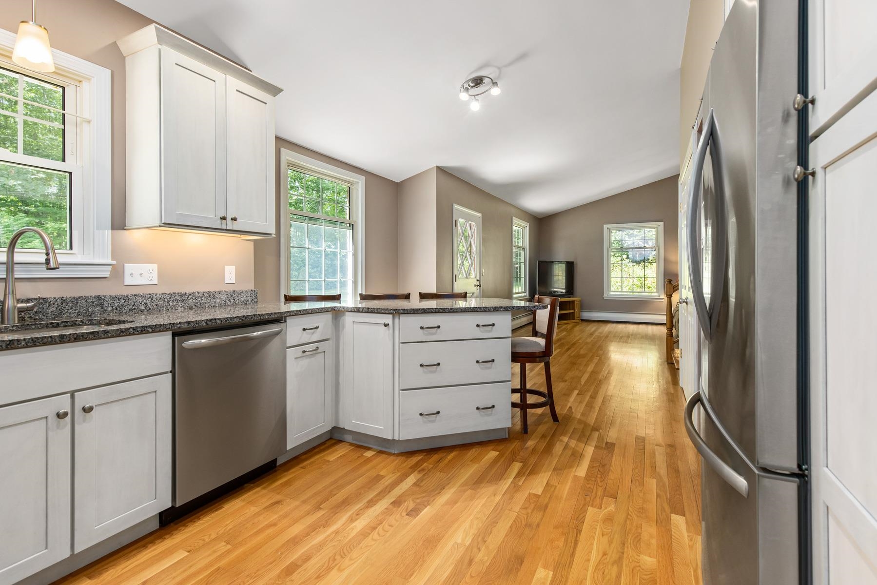 169 Estes Road Rochester, NH 03867 - Photo 2 of 26