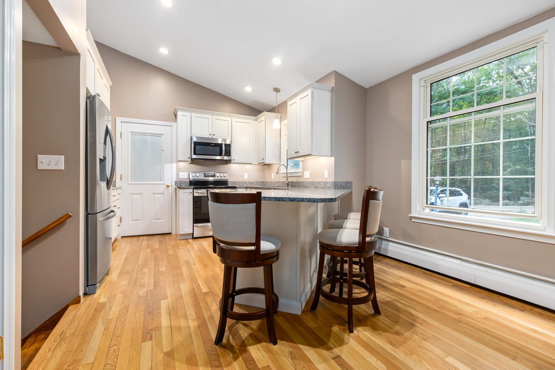 169 Estes Road Rochester, NH 03867 - Photo 3 of 26