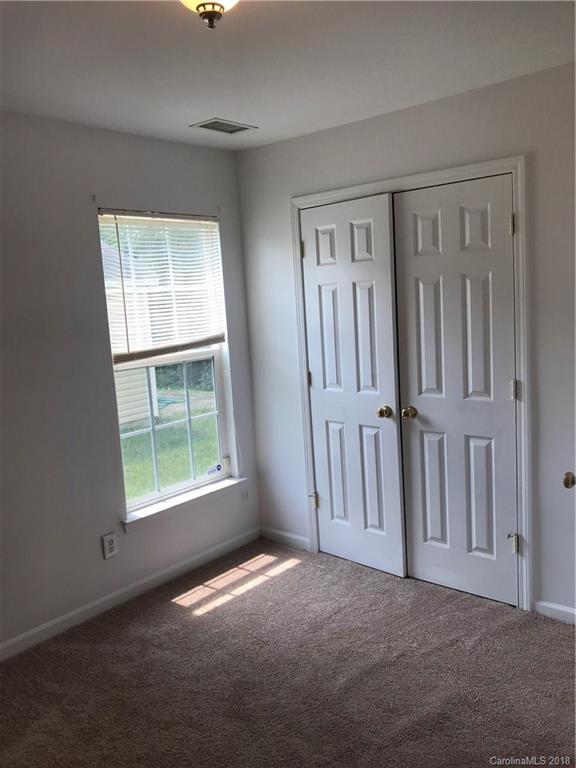 10715 Gold Pan Road Charlotte, NC 28215 - Photo 14 of 19 Gallery Image 14