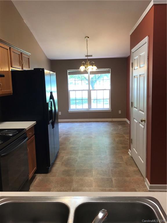 10715 Gold Pan Road Charlotte, NC 28215 - Photo 7 of 19 Gallery Image 7