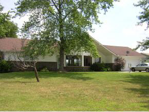 1251 West Ridge Road Rochester, IN 46975 - Photo 1 of 4