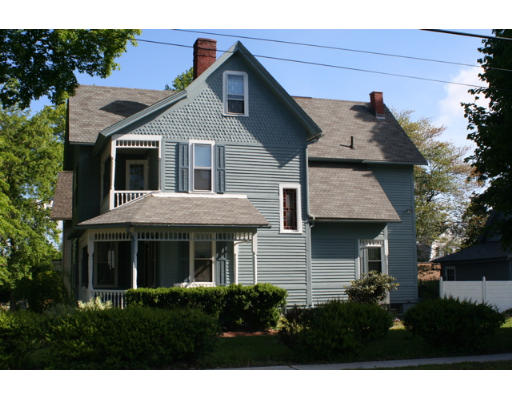 363 Springfield Street Chicopee, MA 01013 - Photo 3 of 21 Gallery Image 3