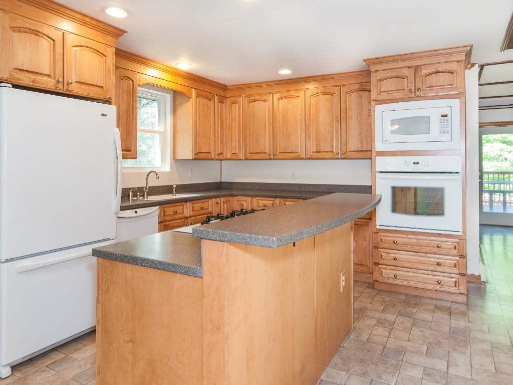 81 Smith Road Hallowell, ME 04347 - Photo 3 of 32 Photo